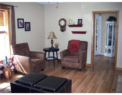 1111 Rutledge Road Transfer, PA 16154 - Photo 6 of 18 Living Room.