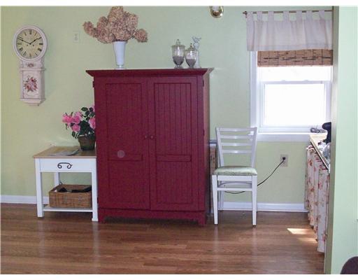 1111 Rutledge Road Transfer, PA 16154 - Photo 8 of 18 Den/Family/Great Room.