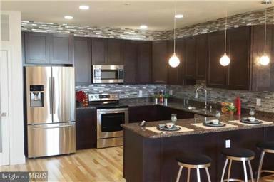 1143 Summit Street Northeast, Unit 1 Washington, DC 20002 - Photo 5 of 27 Kitchen