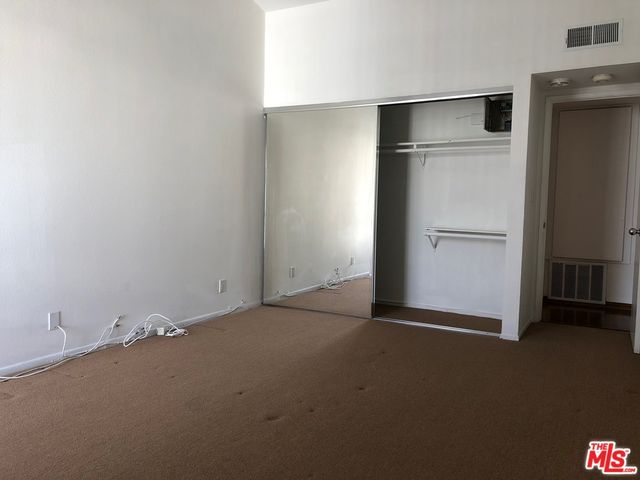 $3,195 | 911 North Kings Road, Unit 307, West Hollywood, CA 90069