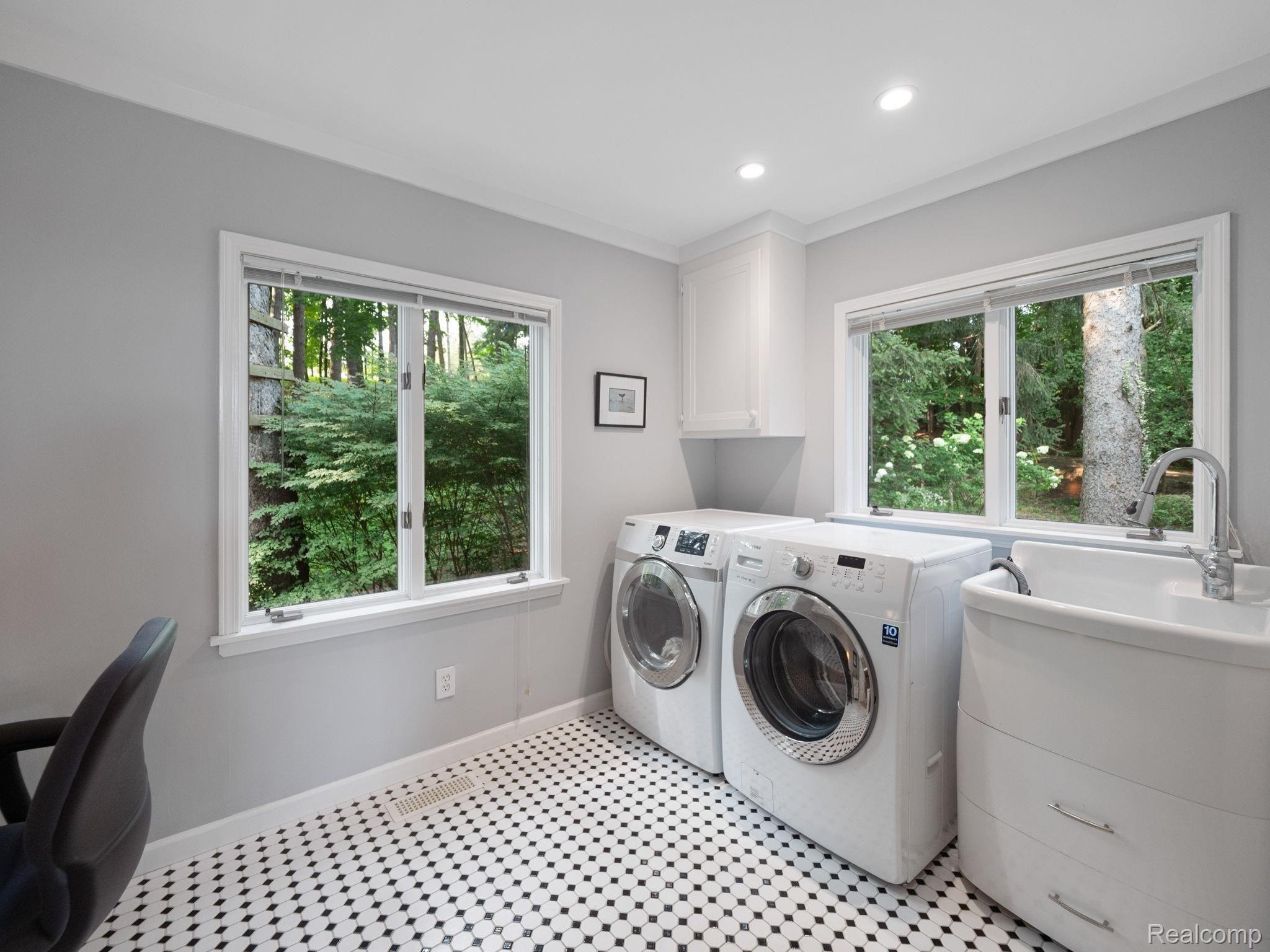 770 Lakeville Road Leonard, MI 48367 - Photo 54 of 57 Main floor laundry