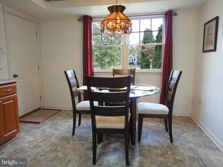 428 Stanford Road Fairless Hills, PA 19030 - Photo 9 of 20 Breakfast Room