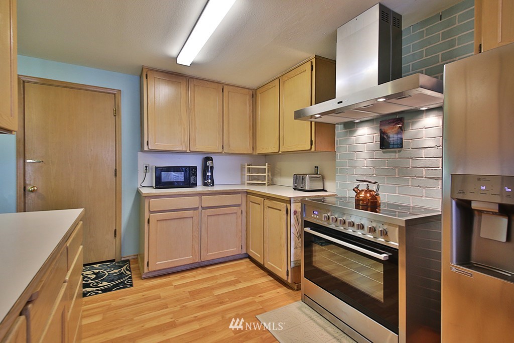 3835 Resort Road Greenbank, WA 98253 - Photo 10 of 25 Gallery Image 10