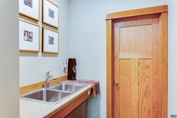 $2,190,000 | 170 Sarvisberry Lane Southwest, Floyd, VA 24091