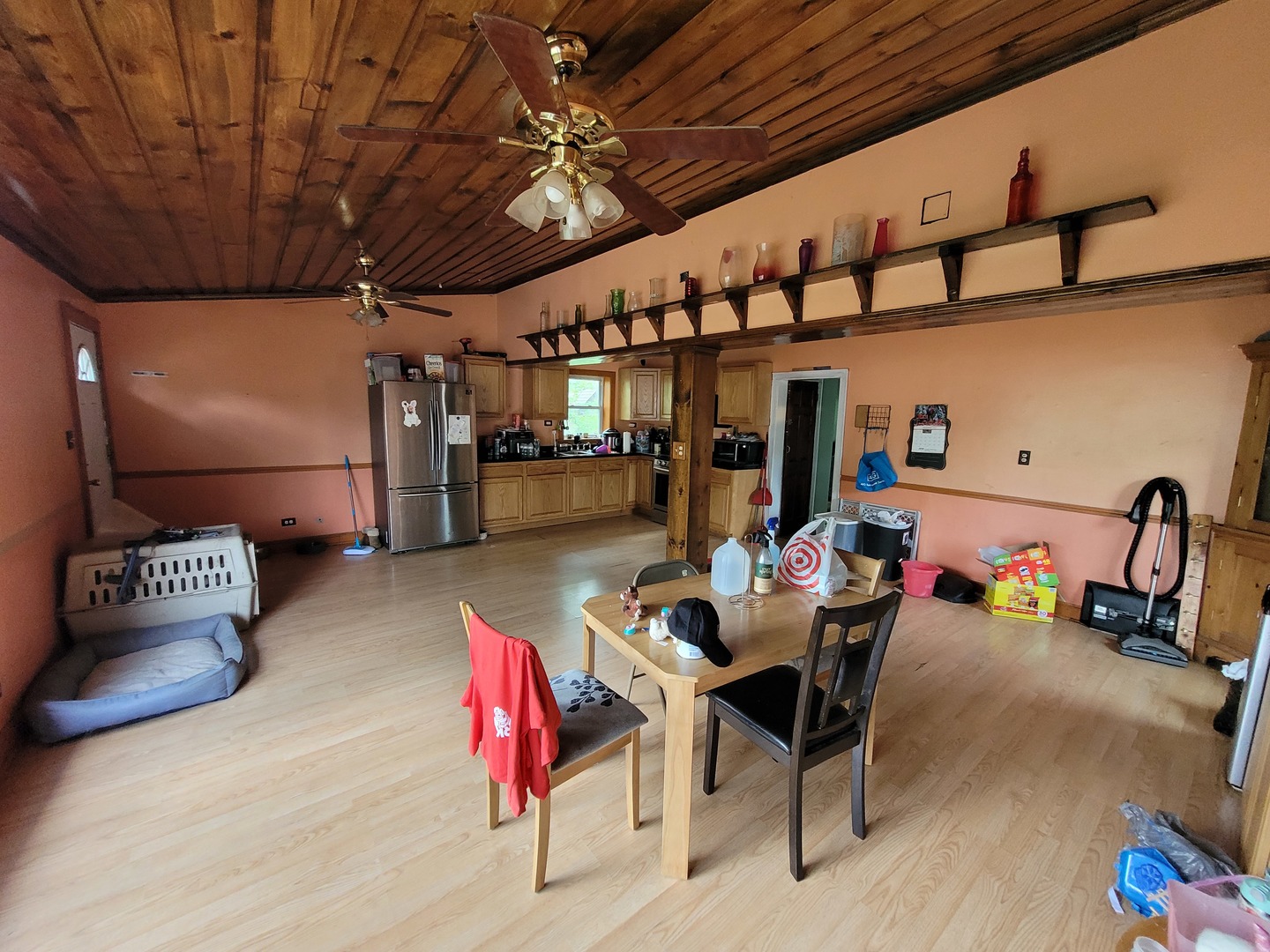 14521 Avers Avenue Midlothian, IL 60445 - Photo 5 of 13 a living room with furniture and a chandelier