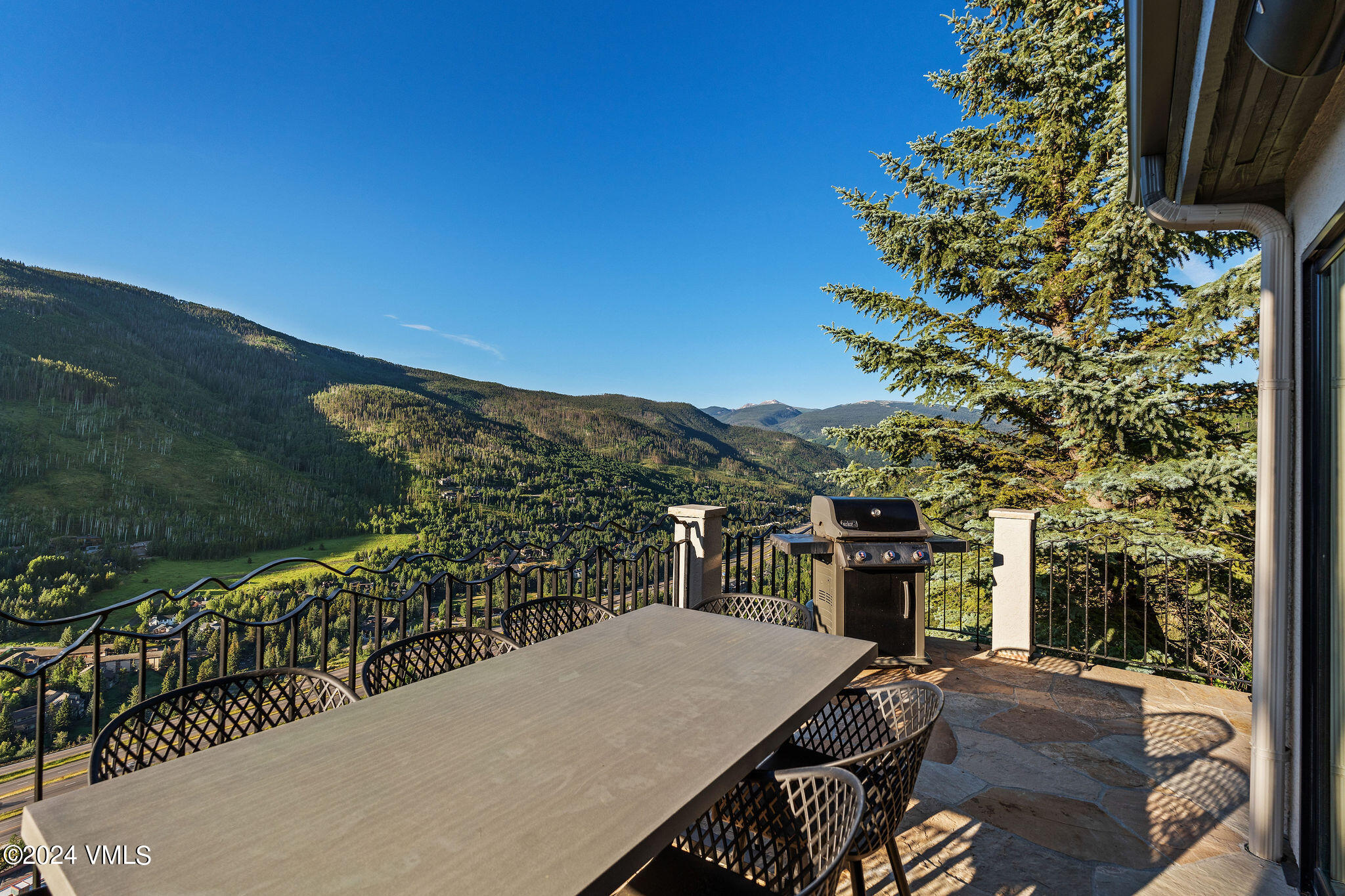 1675 Aspen Ridge Road Vail, CO 81657 - Photo 13 of 53 a view of balcony with furniture