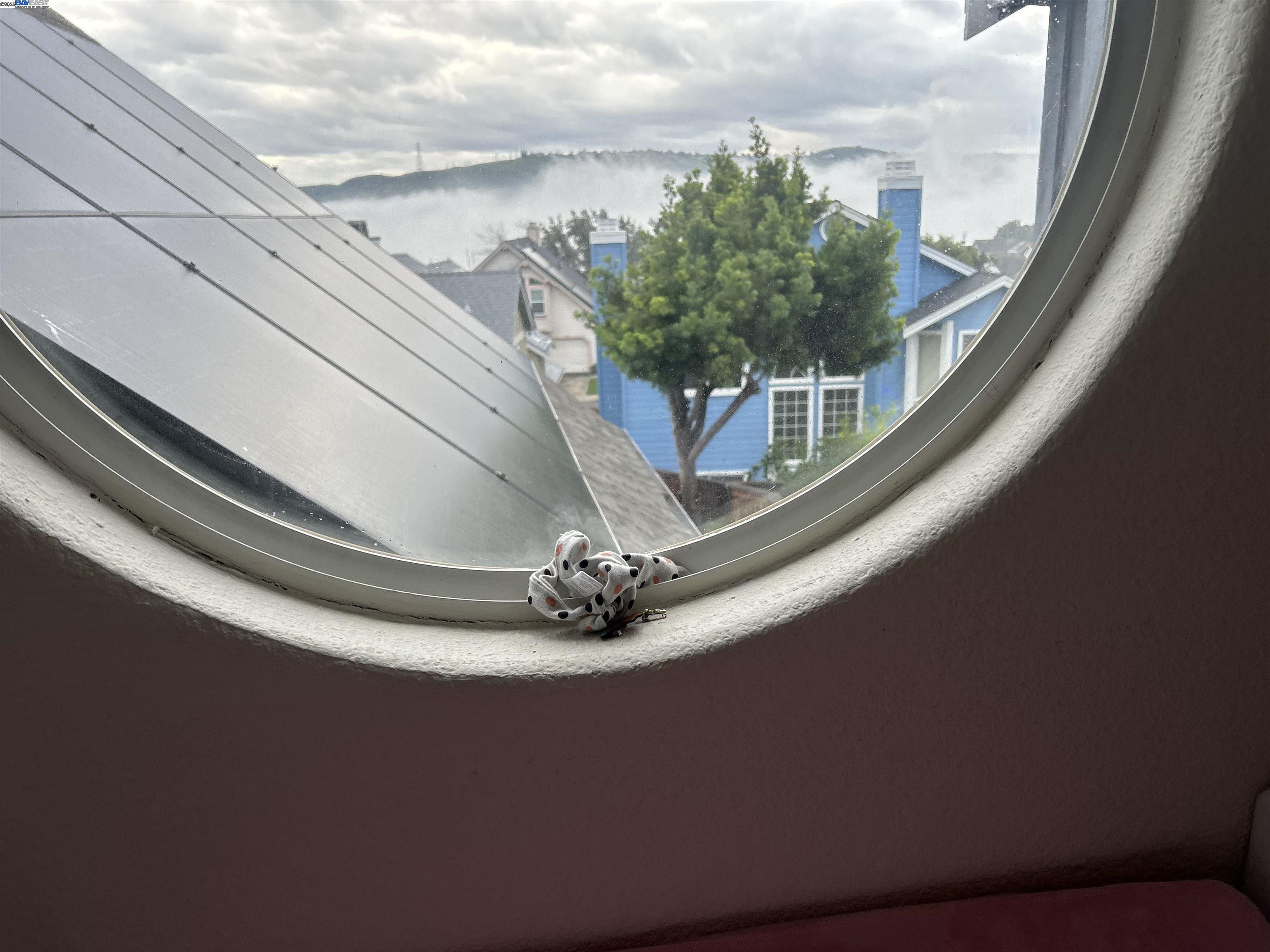 7 Cliff Walk Drive Vallejo, CA 94591 - Photo 7 of 20 a view of balcony