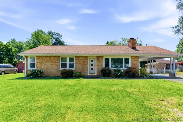 $240,000 | 424 Windemere Road, Clarksville, IN 47129