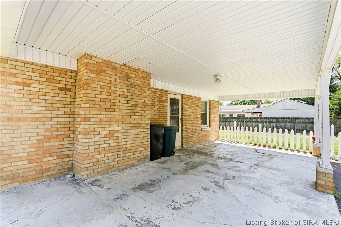 424 Windemere Road Clarksville, IN 47129 - Photo 5 of 30
