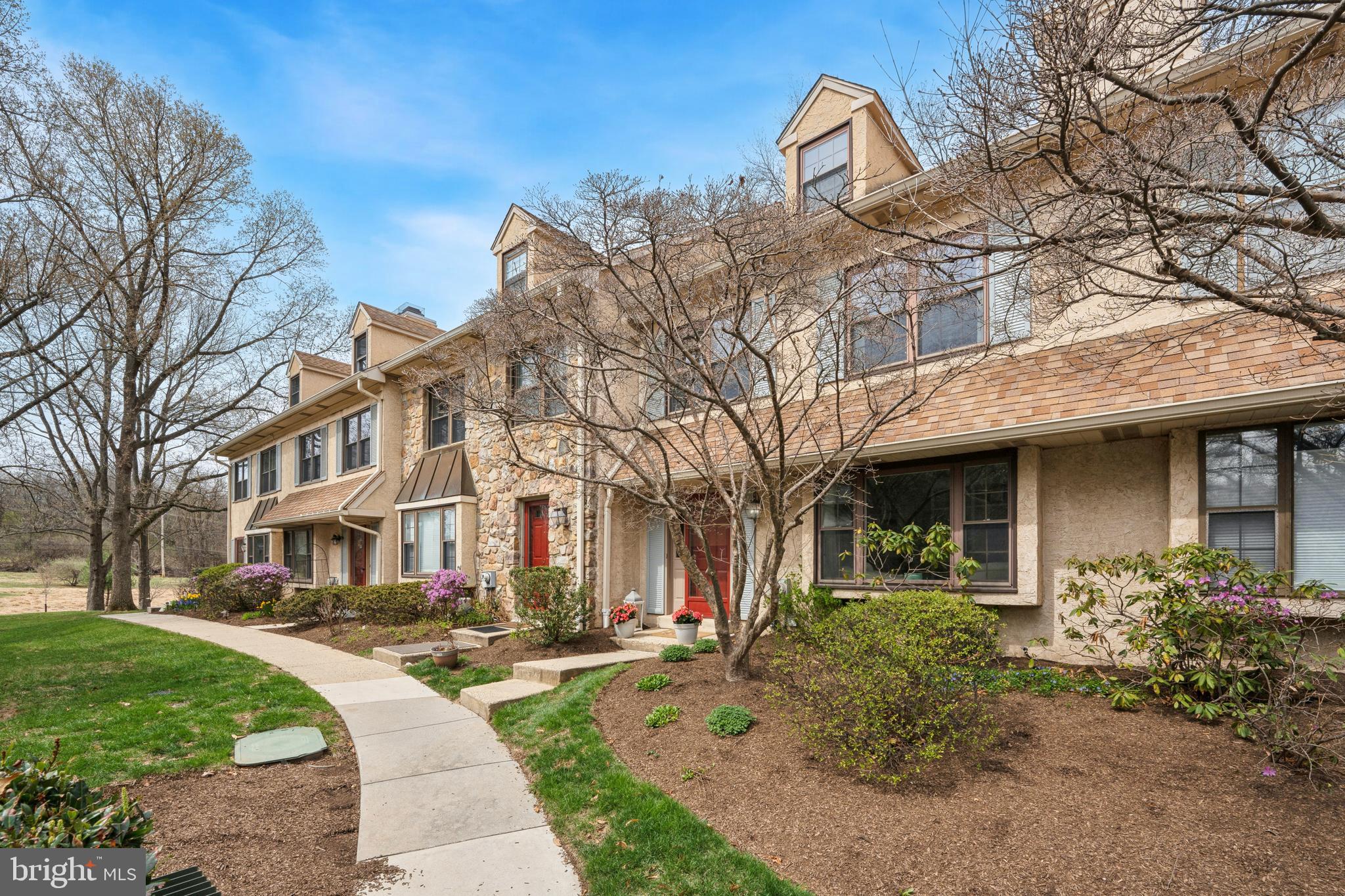 7 Chateau Circle, Unit 23 Chesterbrook, PA 19087 - Photo 2 of 23 Walk to Wilson Park