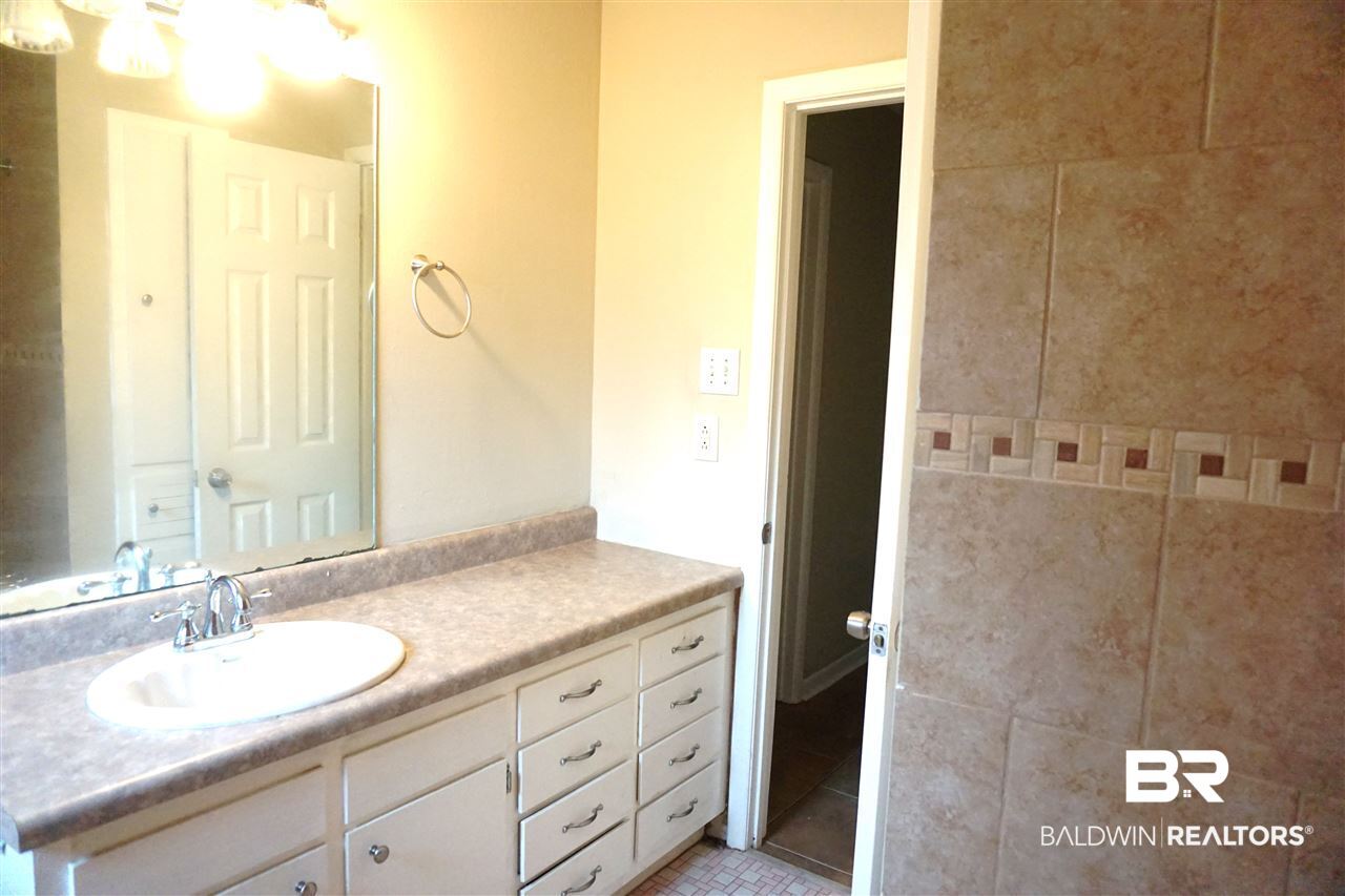 116 Vanderbilt Drive Mobile, AL 36608 - Photo 22 of 35