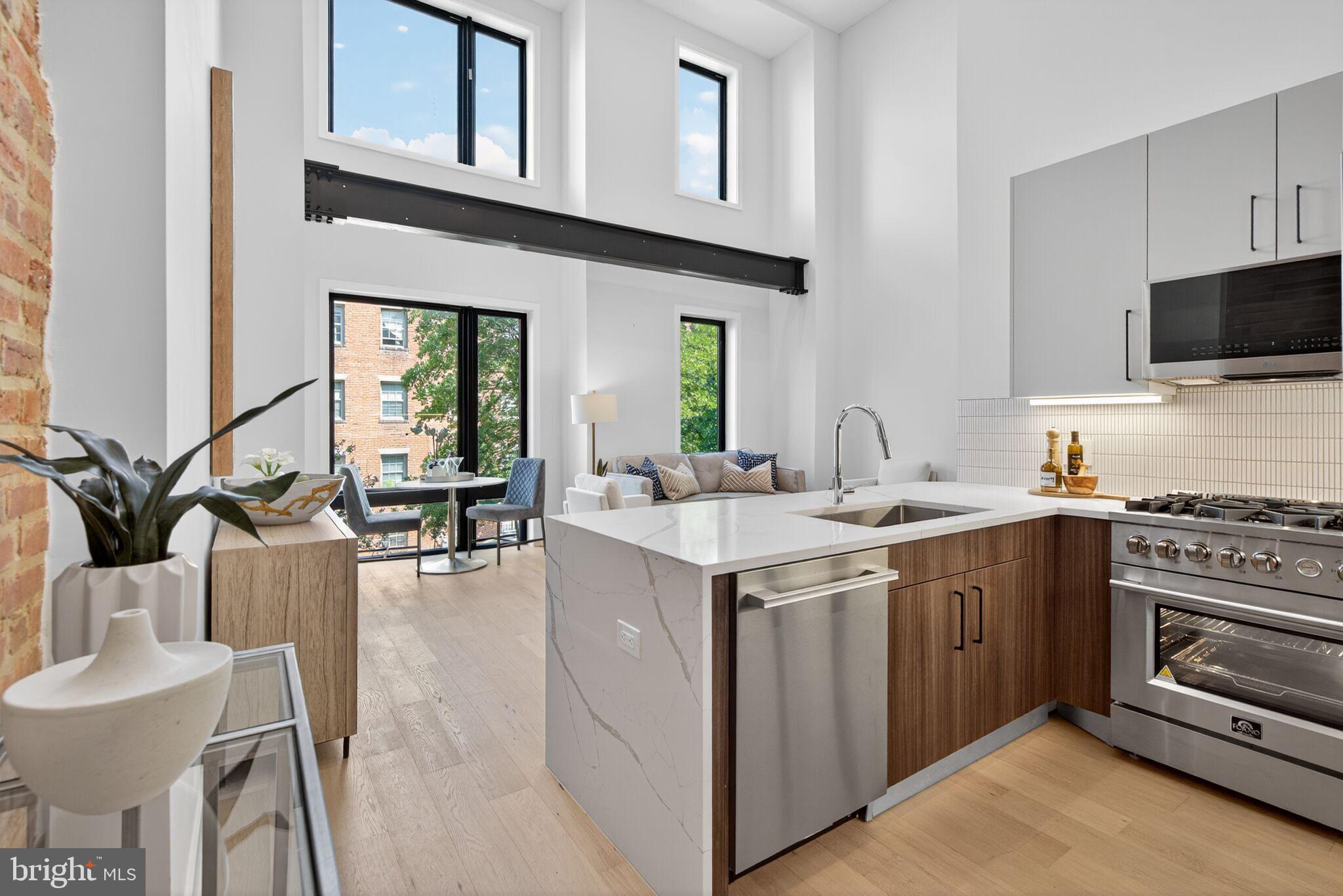 2440 Ontario Road Northwest, Unit 6 Washington, DC 20009 - Photo 5 of 19