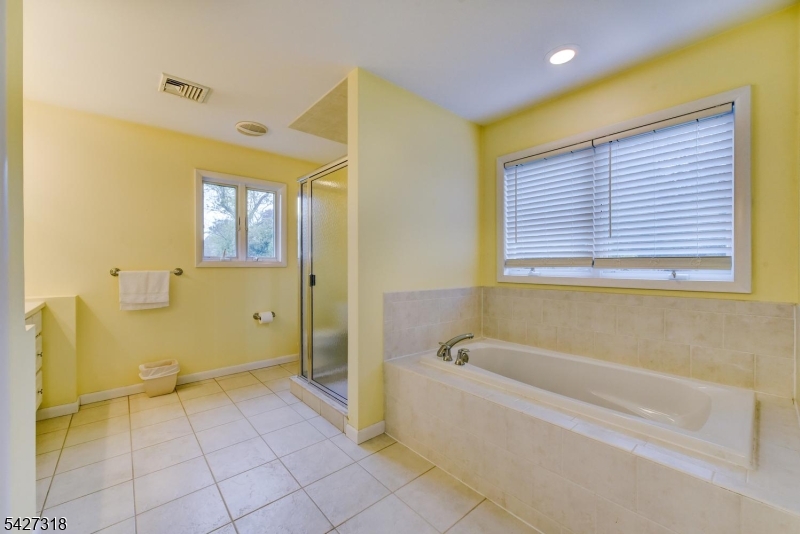 52 Ashburn Road Wayne, NJ 07470 - Photo 40 of 49
