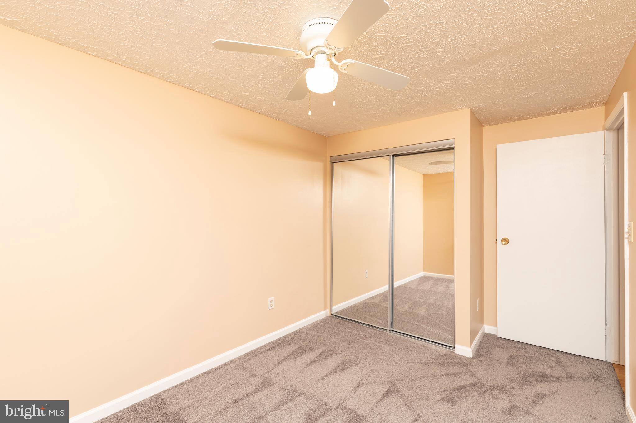 24237 Newbury Road Gaithersburg, MD 20882 - Photo 18 of 30 3rd Bedroom