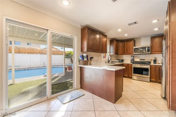 $2,890 | 2419 East Vegas Valley Drive, Las Vegas, NV 89121