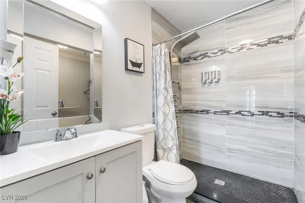 $2,890 | 2419 East Vegas Valley Drive, Las Vegas, NV 89121