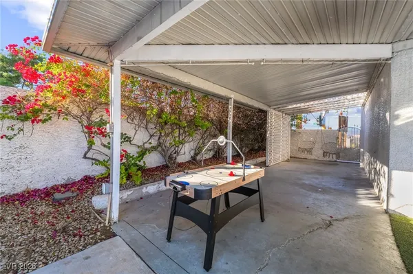 $2,890 | 2419 East Vegas Valley Drive, Las Vegas, NV 89121