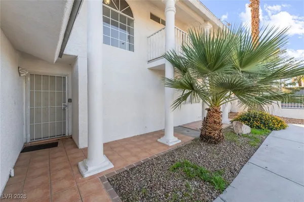 $2,890 | 2419 East Vegas Valley Drive, Las Vegas, NV 89121