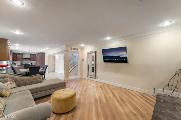 $2,890 | 2419 East Vegas Valley Drive, Las Vegas, NV 89121