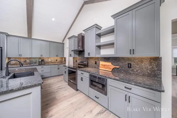 $1,899,900 | 1398 12 Mile Road, Remus, MI 49340