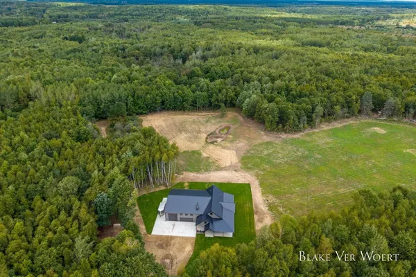 $1,899,900 | 1398 12 Mile Road, Remus, MI 49340