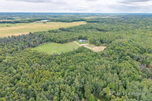 $1,899,900 | 1398 12 Mile Road, Remus, MI 49340