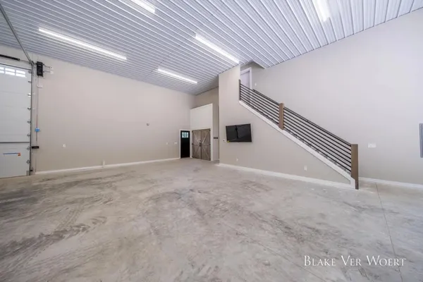 $1,899,900 | 1398 12 Mile Road, Remus, MI 49340