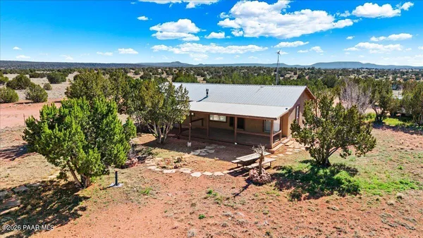 $299,900 | 45437 North Jacqueline Hill Drive, Ash Fork, AZ 86320