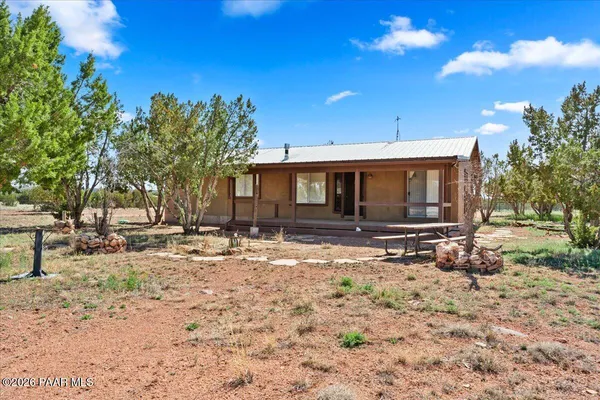 $299,900 | 45437 North Jacqueline Hill Drive, Ash Fork, AZ 86320