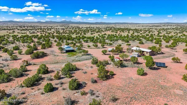 $299,900 | 45437 North Jacqueline Hill Drive, Ash Fork, AZ 86320
