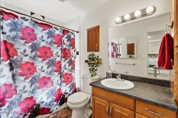 $299,900 | 45437 North Jacqueline Hill Drive, Ash Fork, AZ 86320