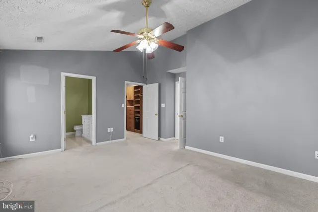 a view of walk in closet