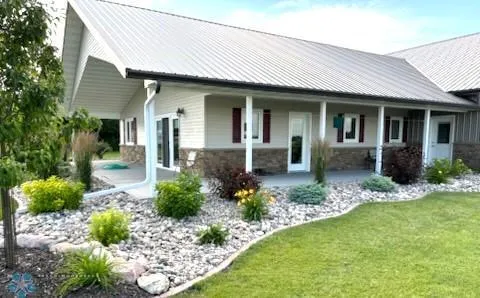 $525,000 | 409 Prairie View Street, St. Thomas, ND 58276