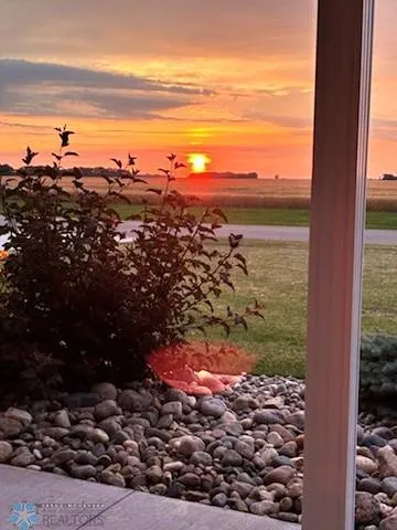 $525,000 | 409 Prairie View Street, St. Thomas, ND 58276