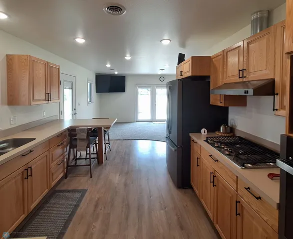 $525,000 | 409 Prairie View Street, St. Thomas, ND 58276