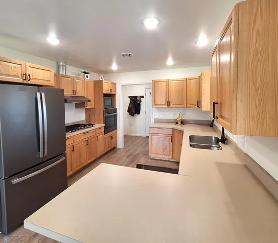 $525,000 | 409 Prairie View Street, St. Thomas, ND 58276