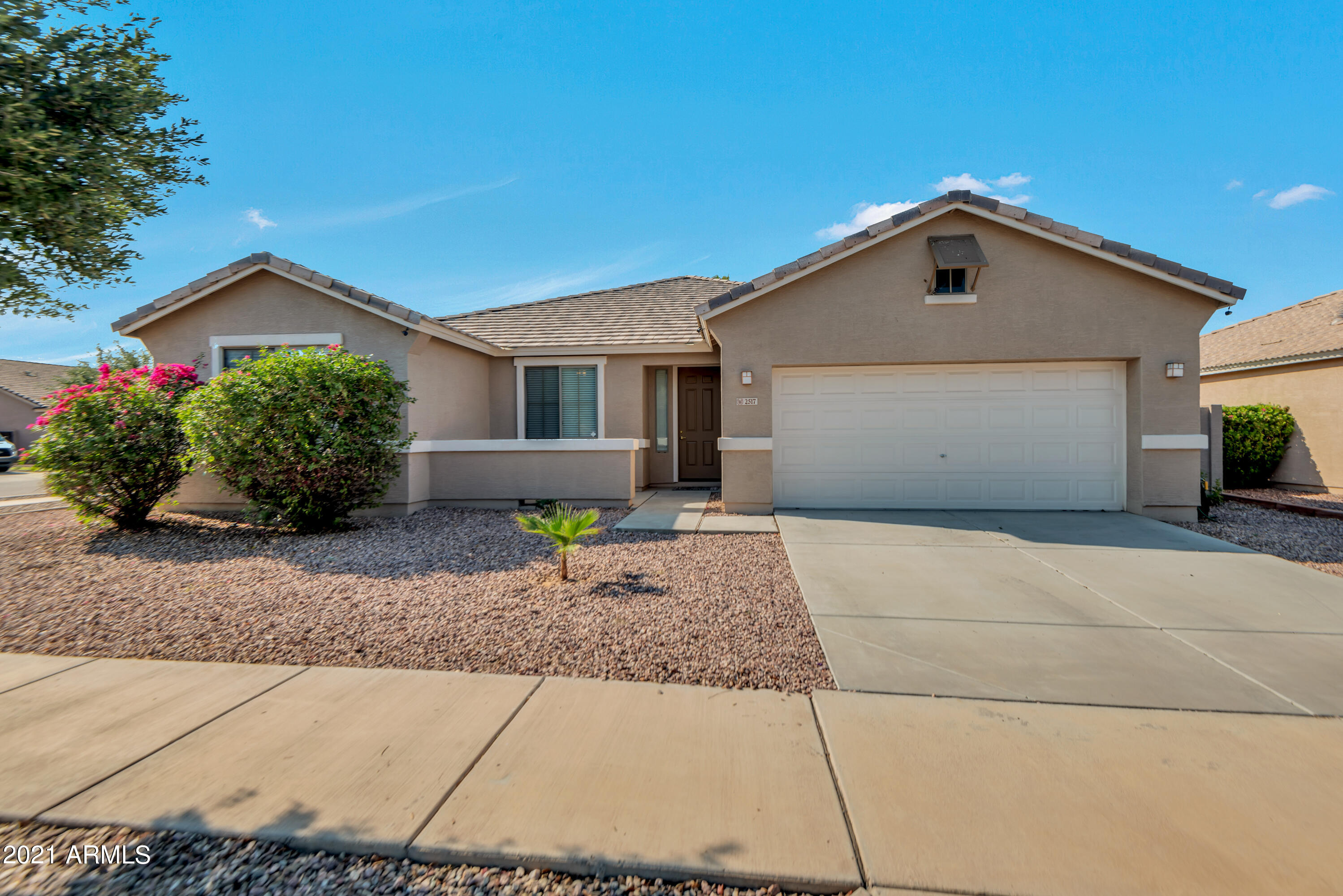 2517 West Apollo Road Phoenix, AZ 85041 - Photo 1 of 35 QPT_Photos_-_DSC_1725