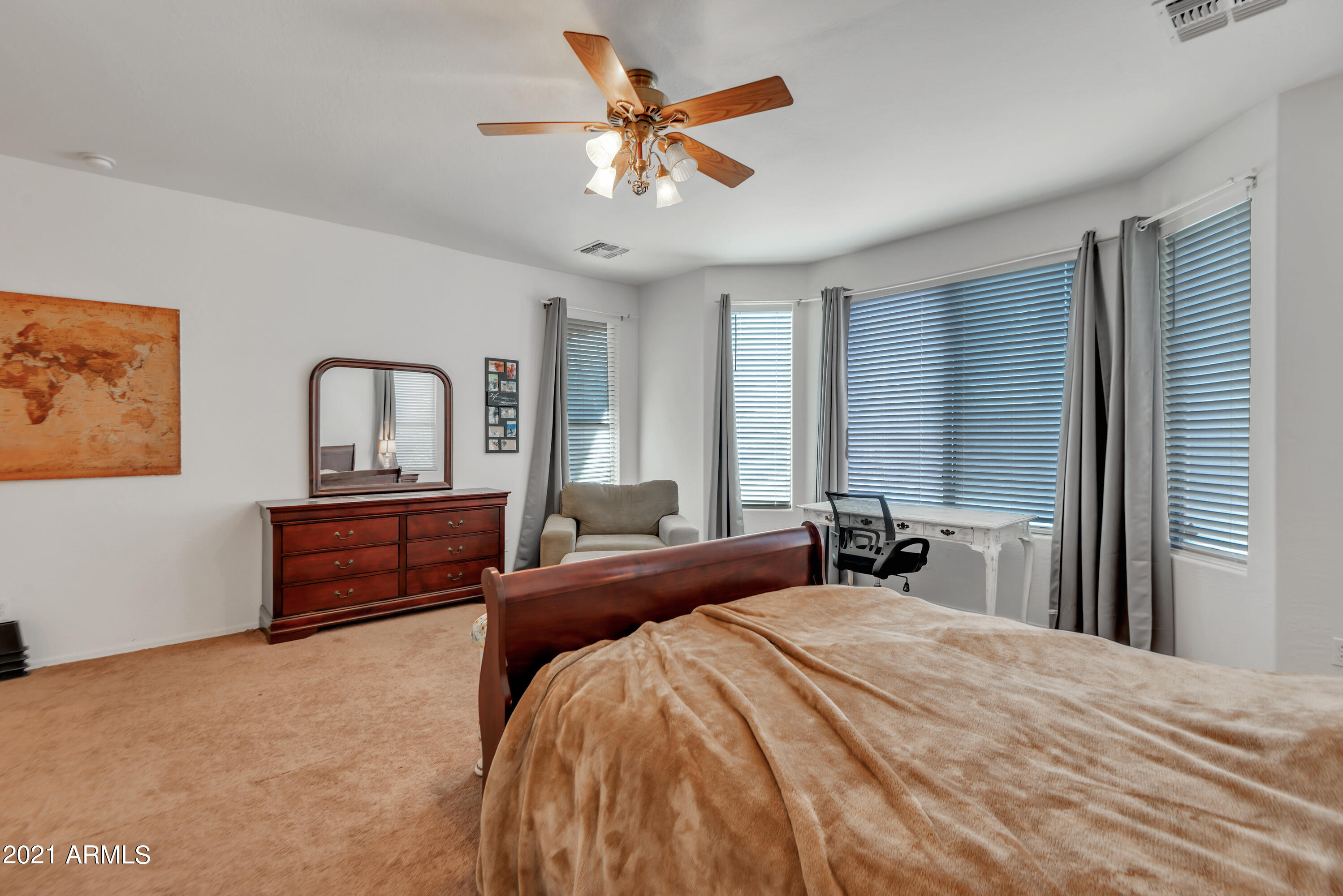 2517 West Apollo Road Phoenix, AZ 85041 - Photo 16 of 35 QPT_Photos_-_DSC_1795
