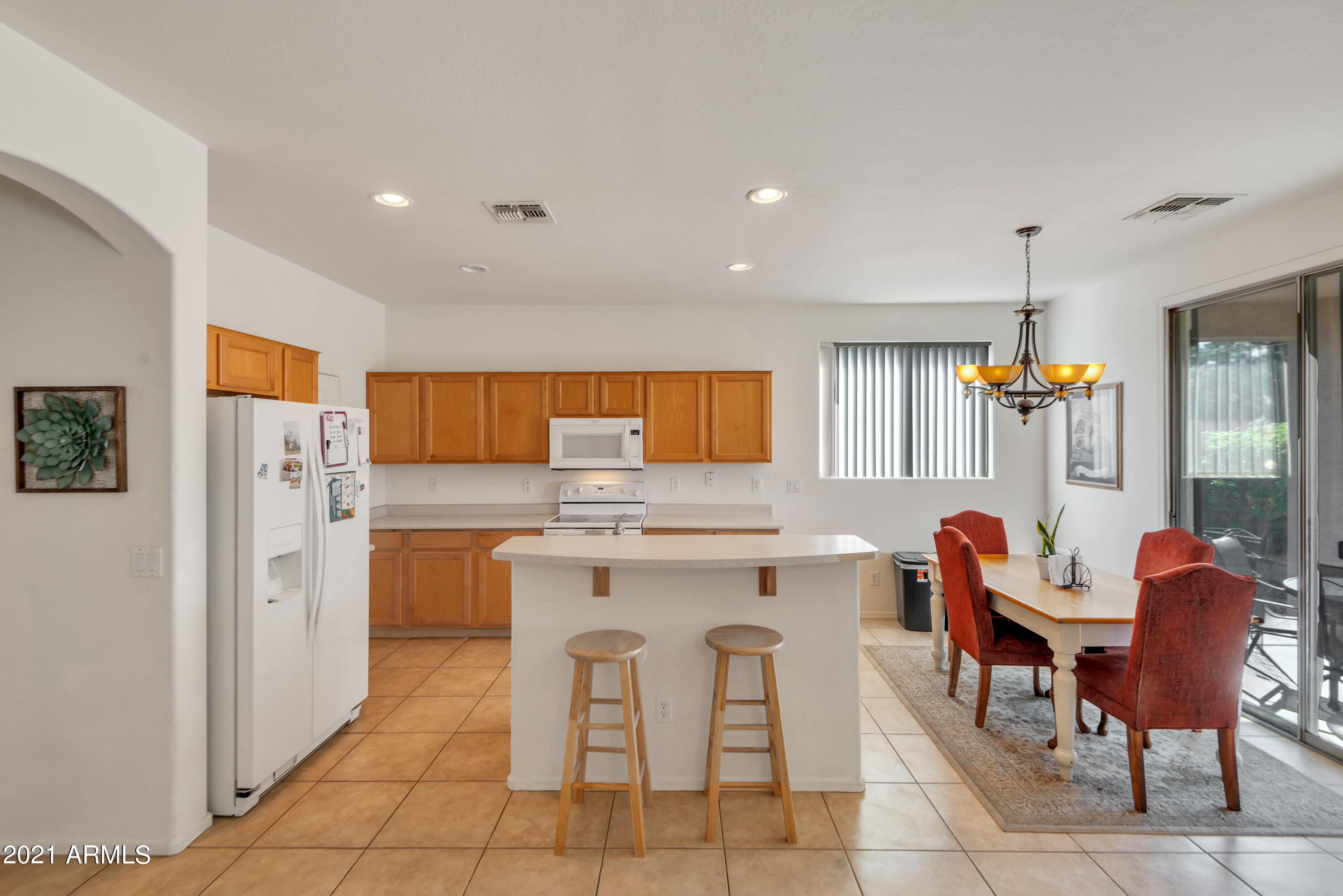 2517 West Apollo Road Phoenix, AZ 85041 - Photo 9 of 35 QPT_Photos_-_DSC_1910