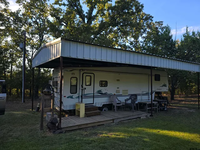 a view of a outdoor space