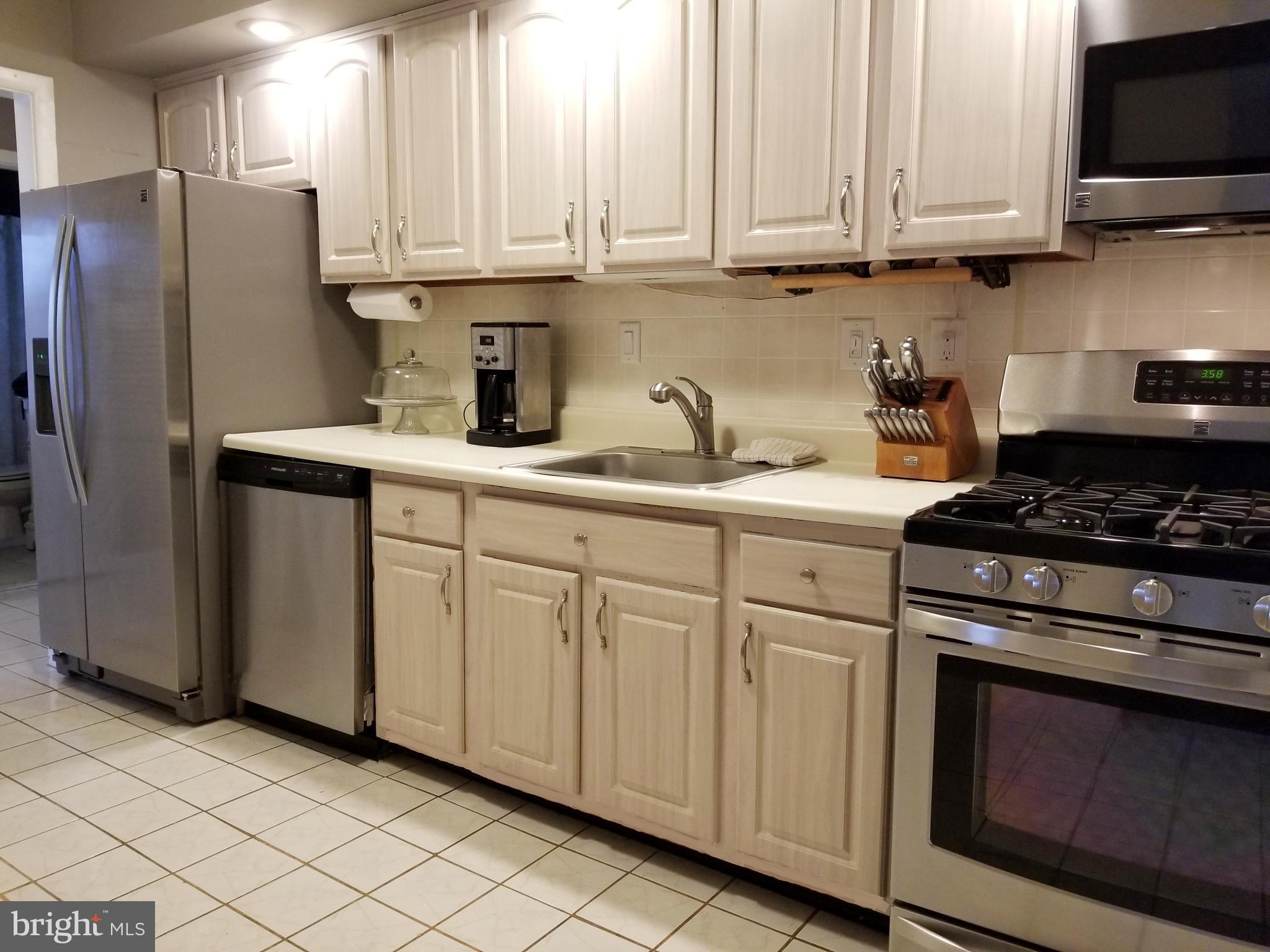 7 Paul Road Maple Shade, NJ 08052 - Photo 6 of 27 Gallery Image 6