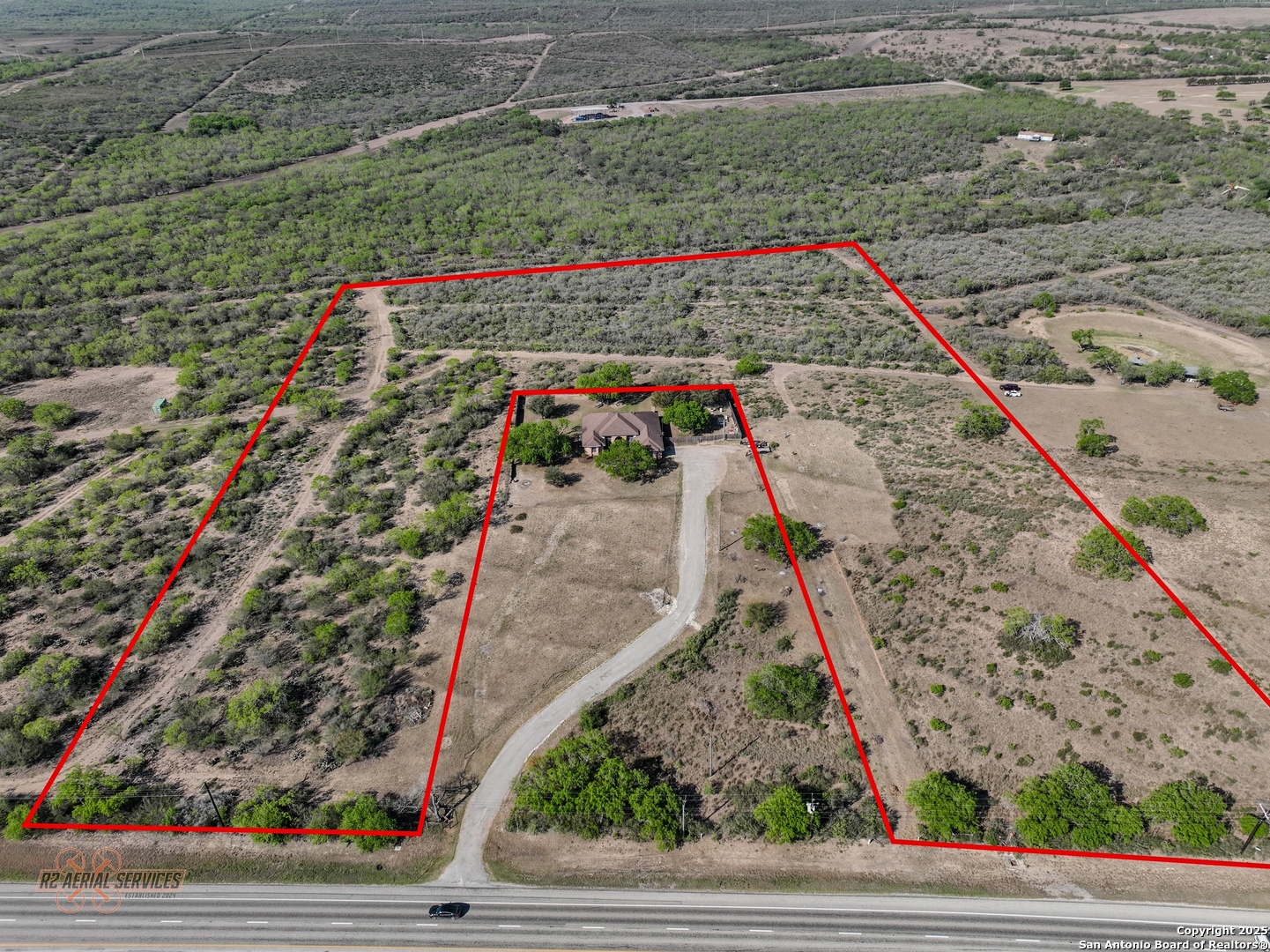 0 Cr 455 George West, TX 78022 - Photo 3 of 13 a view of entryway with wooden floor