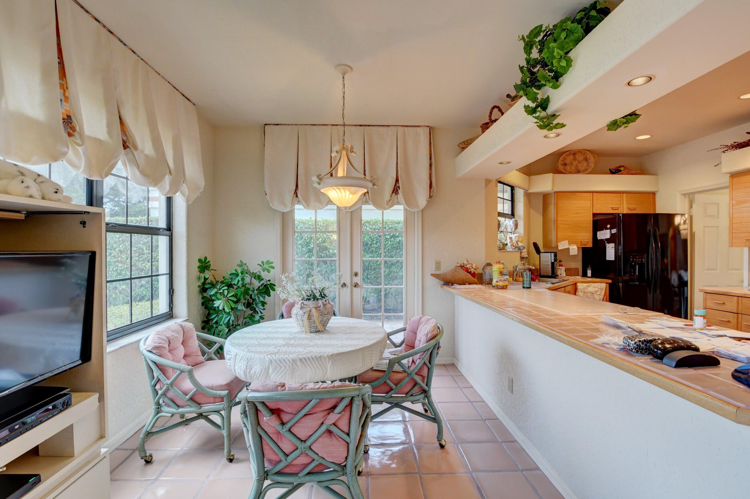 23392 Mirabella Circle South Boca Raton, FL 33433 - Photo 19 of 33 breakfast area