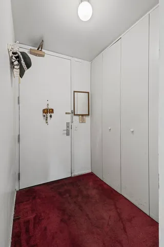 $160,000 | 4343 North Clarendon Avenue, Unit 1715, Chicago, IL 60613