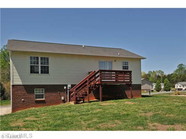 605 Stephany Circle Rural Hall, NC 27045 - Photo 9 of 10 Exterior Back.