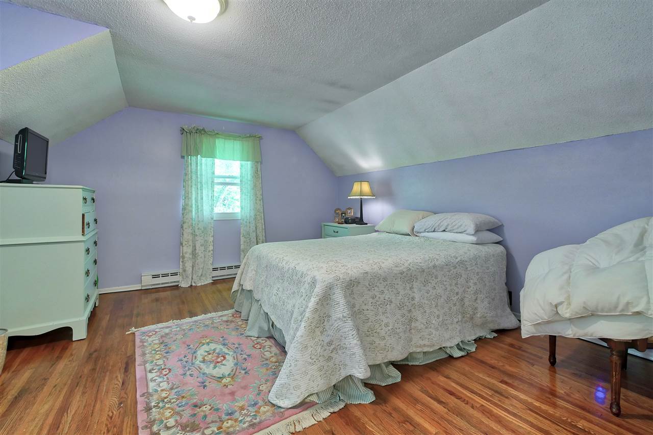 48 New Boston Road Bedford, NH 03110 - Photo 18 of 27