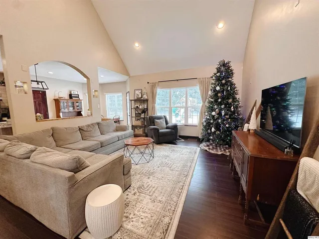 $416,000 | 5600 Termar Lane, Quincy, IL 62305