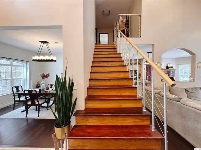 $416,000 | 5600 Termar Lane, Quincy, IL 62305