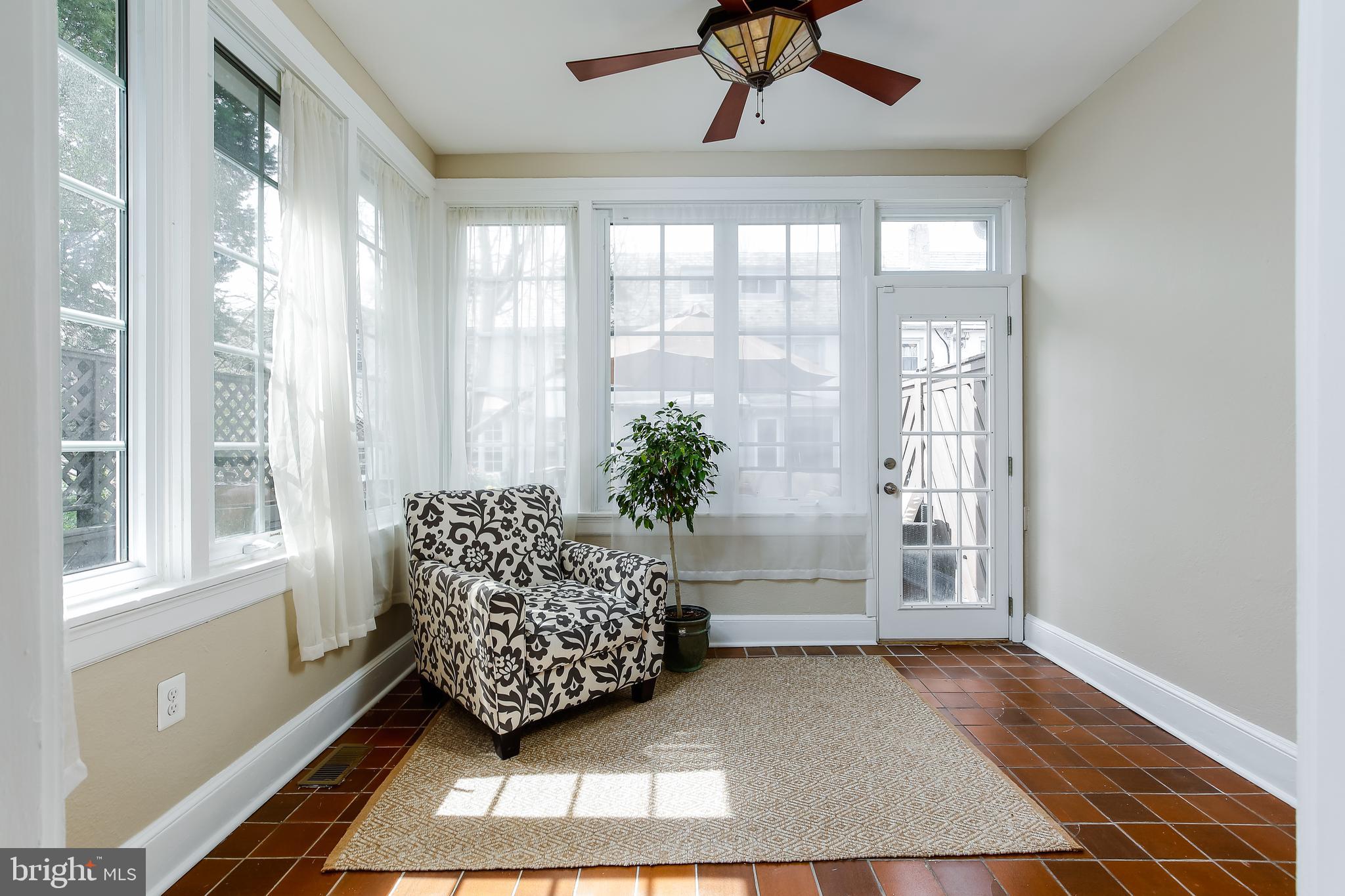 3902 Cloverhill Road Baltimore, MD 21218 - Photo 6 of 11