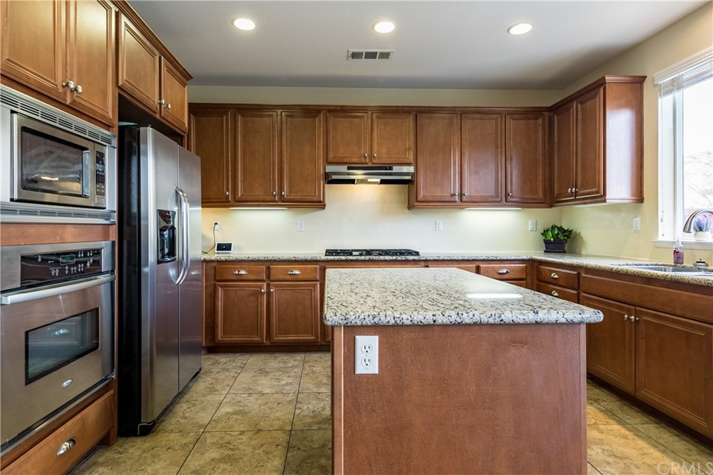 34658 Venturi Avenue Beaumont, CA 92223 - Photo 9 of 30